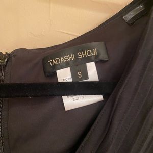 Tadashi Shoji black cocktail dress. Size Small.